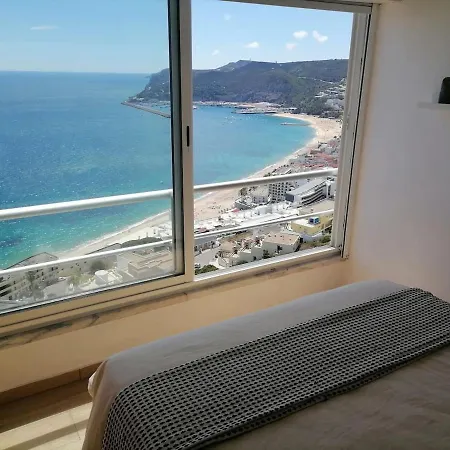 - Casa Pitoresca